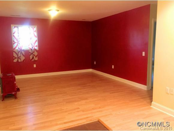 15 Viewpointe Lane - Photo 12