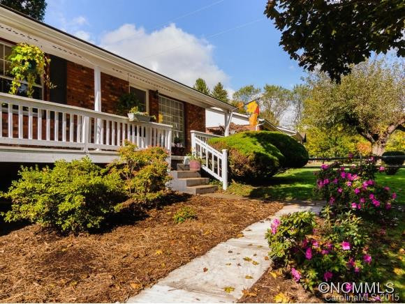 230 St. Johns Street - Photo 4