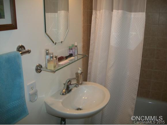 209 Buncombe Street - Photo 12