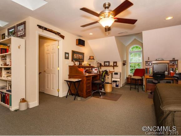 336 Cedar Crest - Photo 17