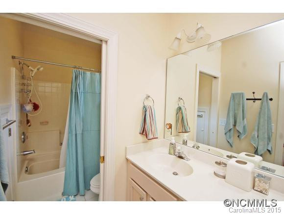 76 Village Greenway - Photo 16