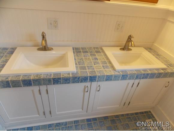 160 Forsythia Lane - Photo 17