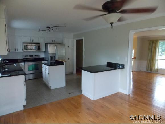 160 Forsythia Lane - Photo 10