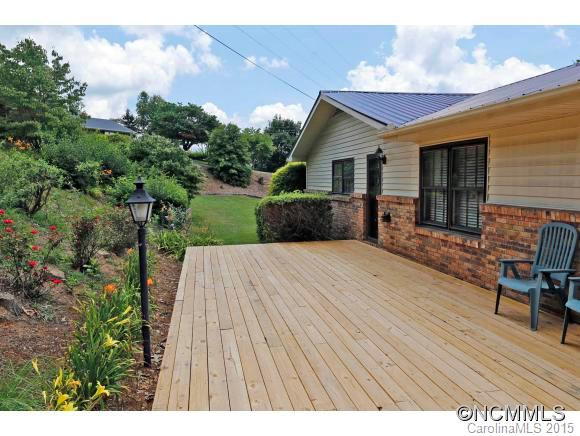 1 Elaine Street - Photo 3