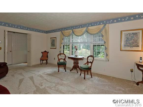 1 Elaine Street - Photo 8