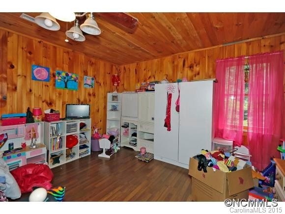 156 April Park - Photo 10