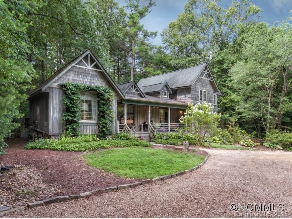 34 DEERHAVEN LANE