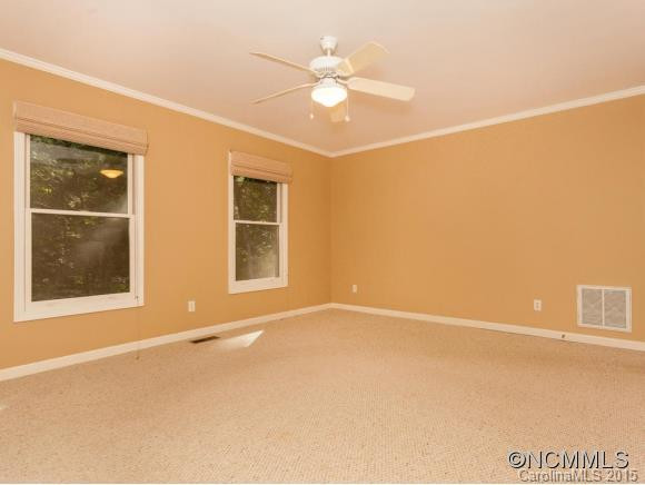 204 Pine Berry Circle - Photo 12