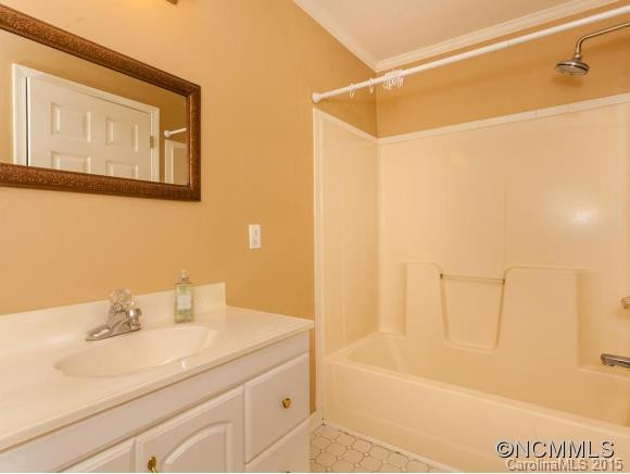 204 Pine Berry Circle - Photo 13