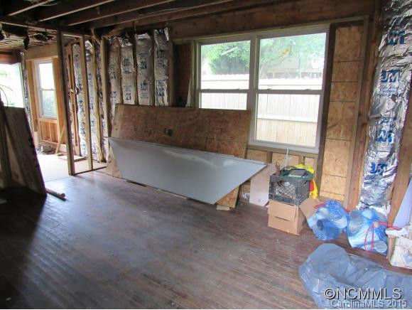 114 Gossett - Photo 2