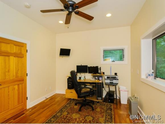 61 Garland Drive - Photo 18