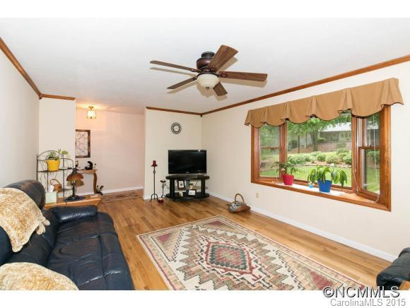 131 Foothills Drive Drive #18 - Photo 4