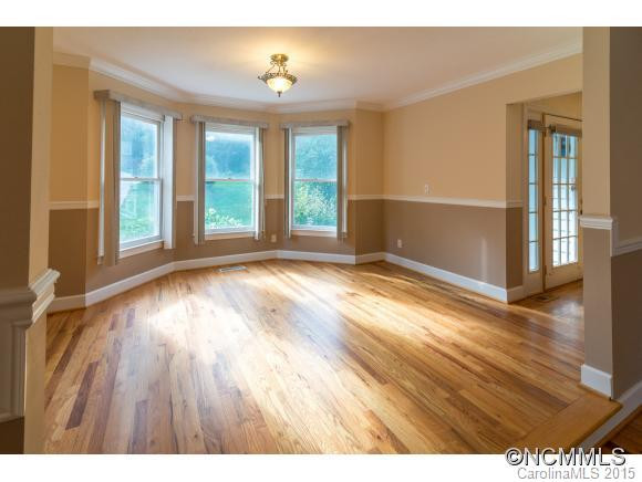 806 Lakey Gap Road - Photo 3