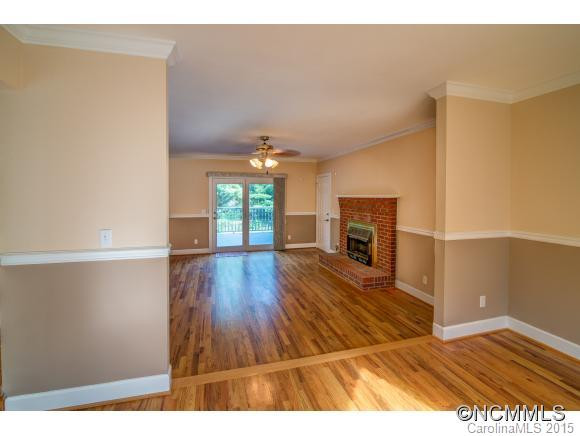 806 Lakey Gap Road - Photo 4