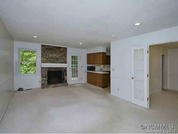 150 LARCHMONT DRIVE - Photo 3