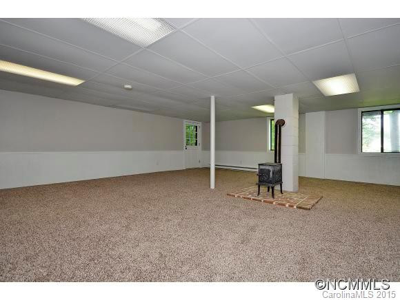 101 Aurora - Photo 18