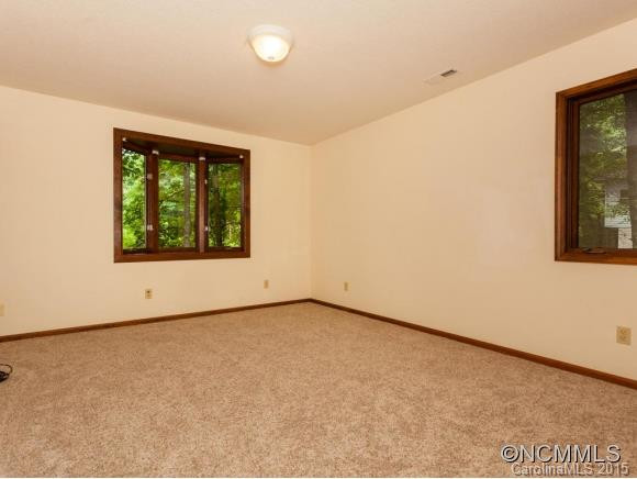 74 Ottaray Court - Photo 13