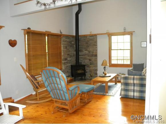 1041 Bee Log - Photo 5