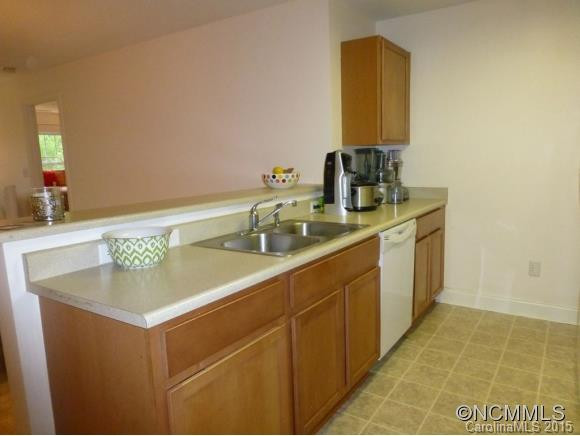 43 FOXDEN DR #203 - Photo 6