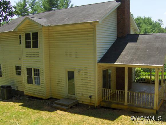 13 Hampton - Photo 2