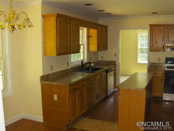 13 Hampton - Photo 4