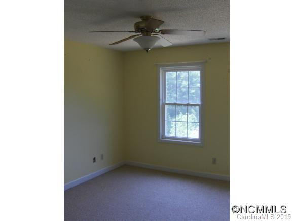 13 Hampton - Photo 7