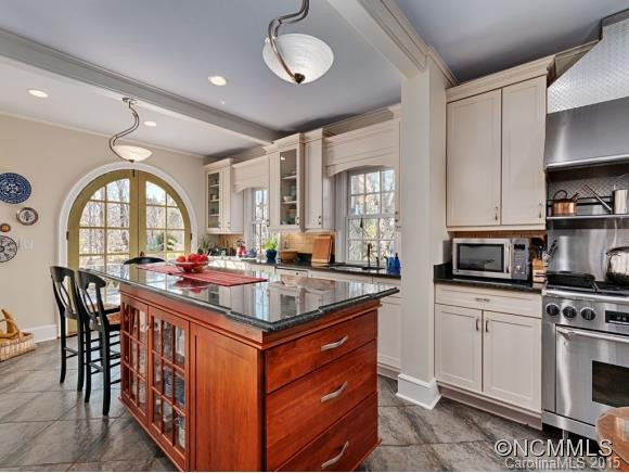 145 Midland Drive - Photo 10