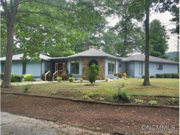 1 Reynolda Drive