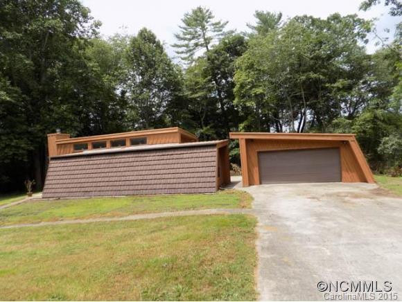49 Westside Dr