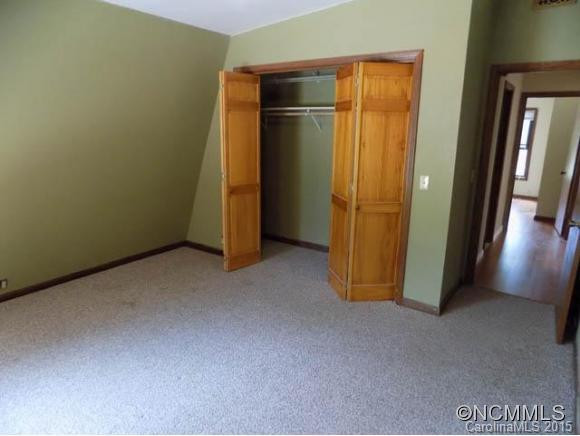 49 Westside Dr - Photo 8