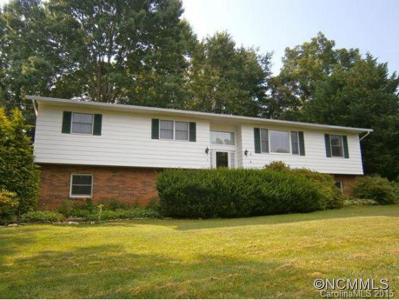 6 Fieldcrest Circle