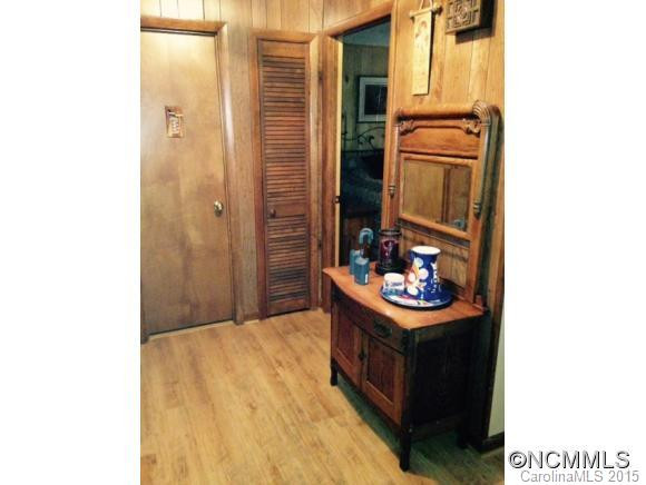 1180 Rocky Mountain Road - Photo 2