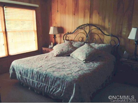 1180 Rocky Mountain Road - Photo 3