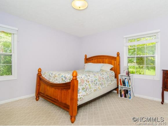 6 Pine Grove Court - Photo 12