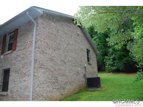 63 Heartwood Dr - Photo 2