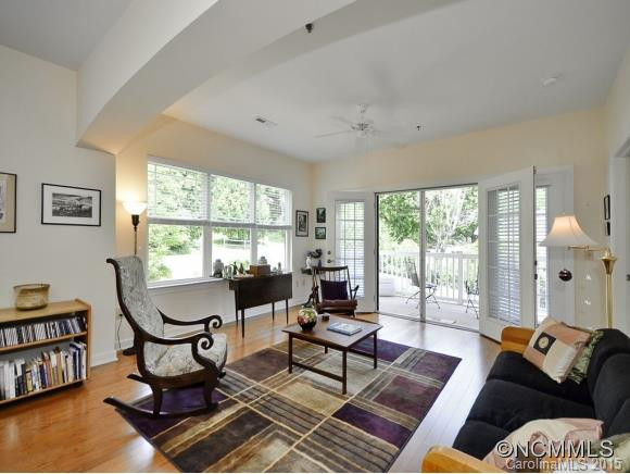 40 HYANNIS #304 - Photo 8