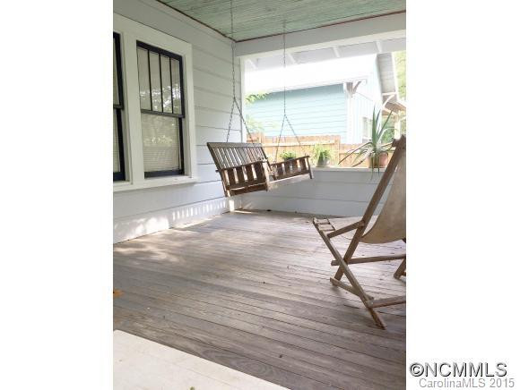 146 Fairfax - Photo 2