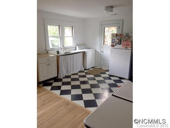 146 Fairfax - Photo 10
