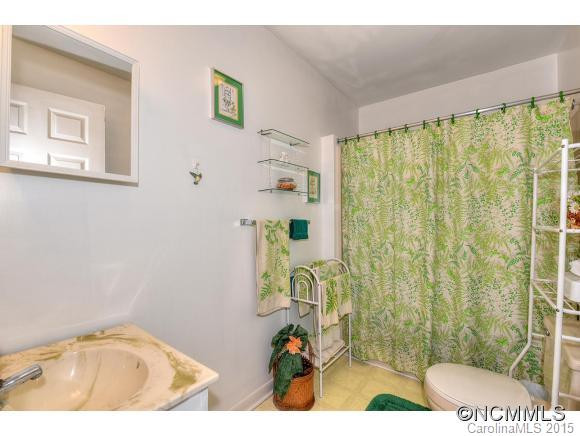 617 Apple Tree Court - Photo 17