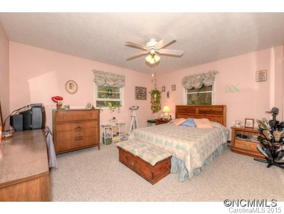 617 Apple Tree Court - Photo 10