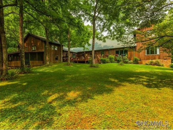 110 Tomahawk Lane