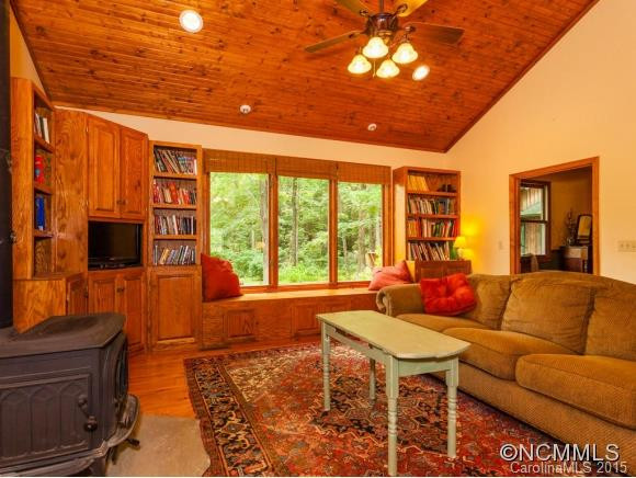 110 Tomahawk Lane - Photo 9