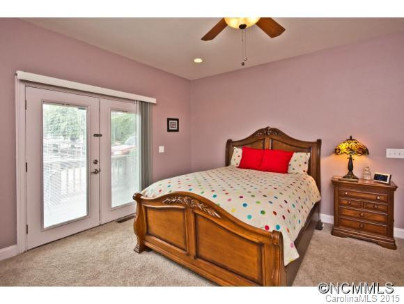 107 Young Street - Photo 13