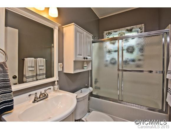 107 Young Street - Photo 19