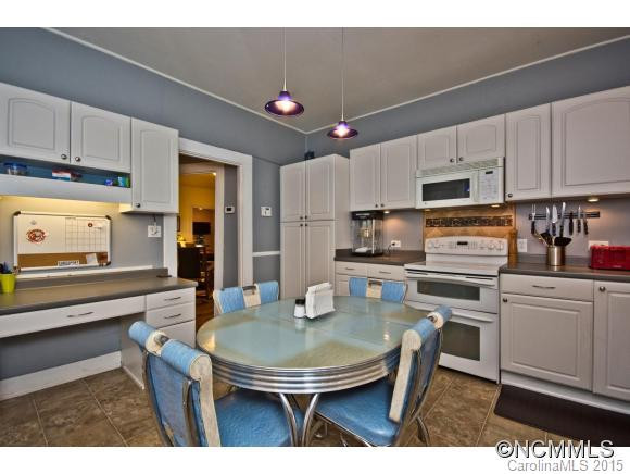 107 Young Street - Photo 10