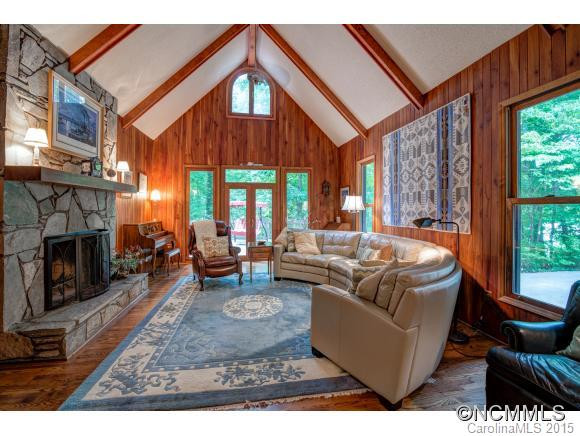306 View Street - Photo 2