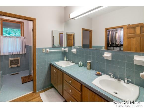 306 View Street - Photo 12
