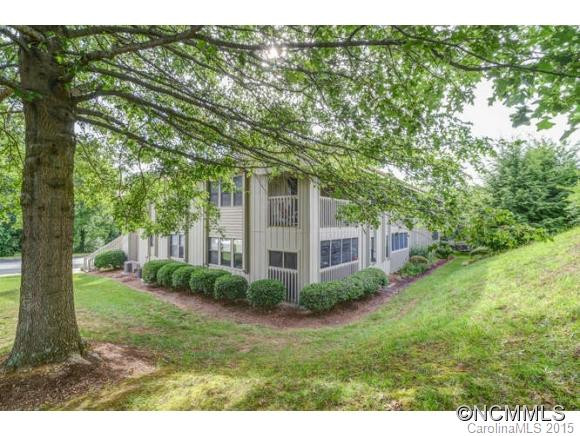 1206 Abbey Circle - Photo 2