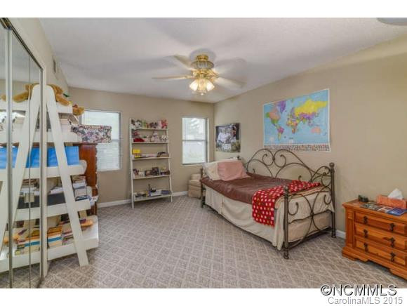 1206 Abbey Circle - Photo 13