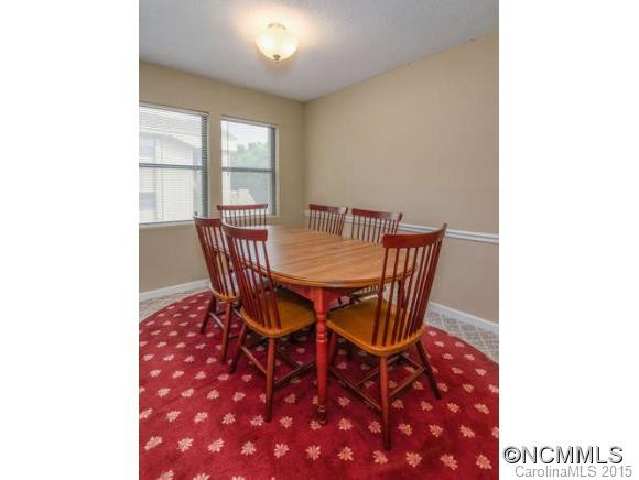 1206 Abbey Circle - Photo 8